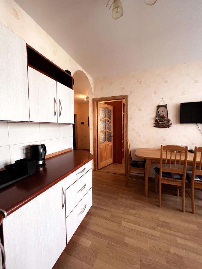 Apartment Juros Melis Nida Luaran gambar